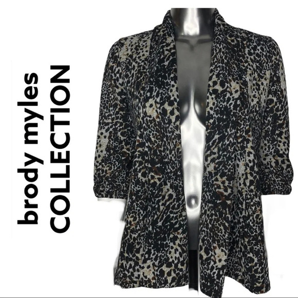 🛍️3/$40 Brody Myles Lightweight Animal Print  Knit Cardigan Size Small - Picture 1 of 6